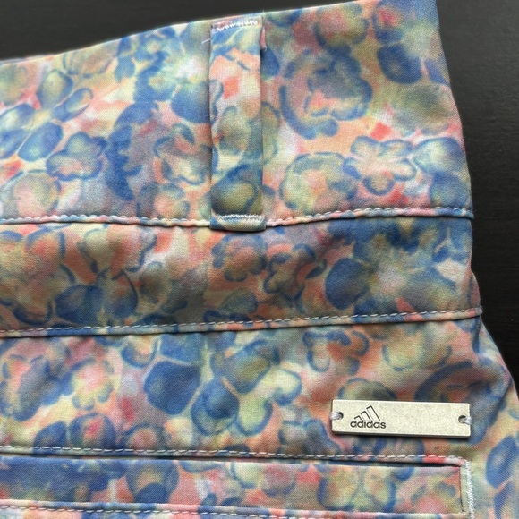 ADIDAS GOLF Pastel Floral Tour Stretch
Women's Mini Skort Skirt Size 8 - Picture 9 of 14